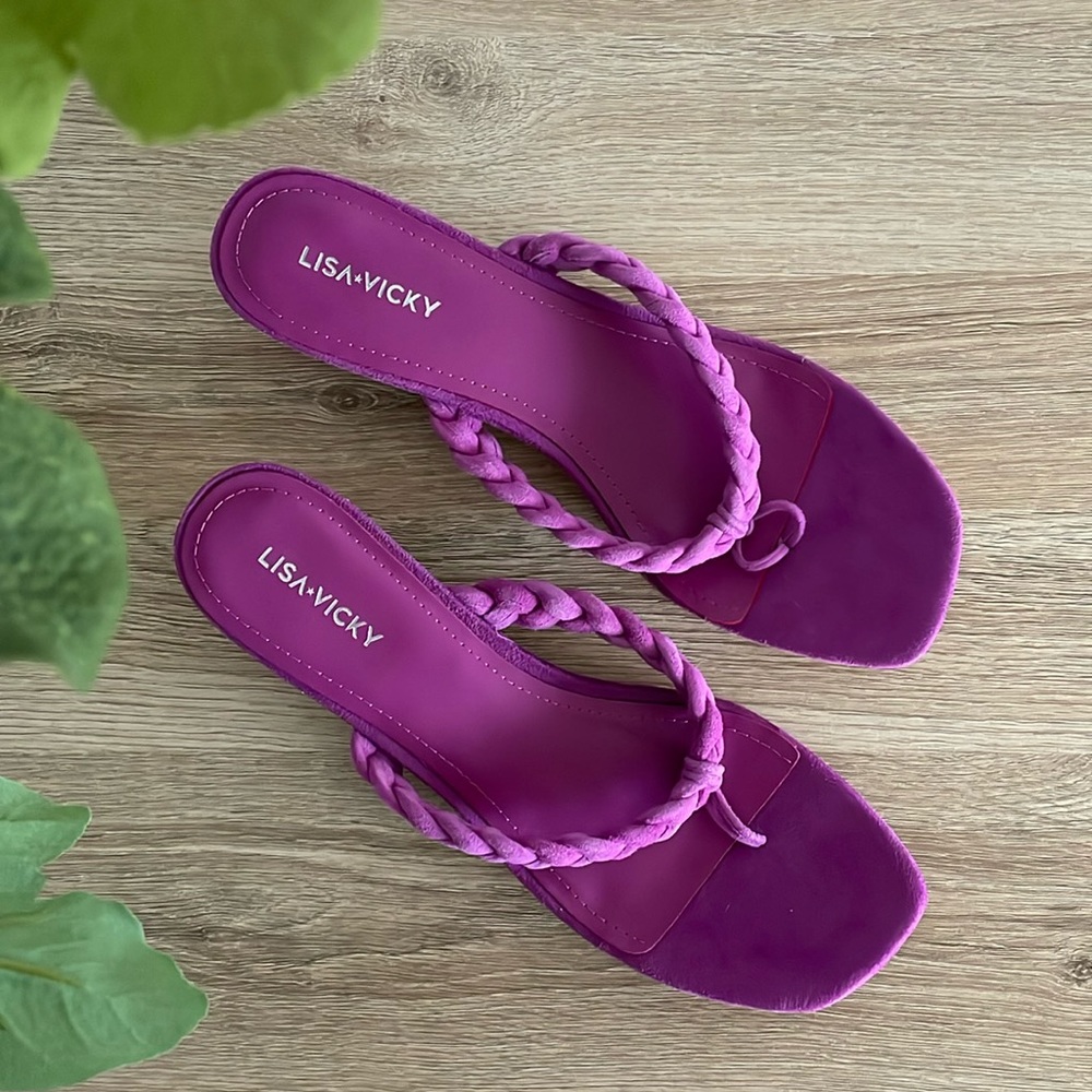 Lisa Vicky Suede Sandal